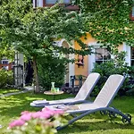 Отель Romantikhotel Zell Am 4*