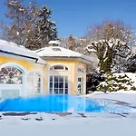 Romantikhotel Zell Am Отель