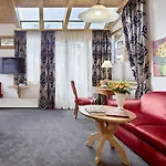 Romantikhotel Zell Am