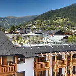 Отель Romantikhotel Zell Am 4*