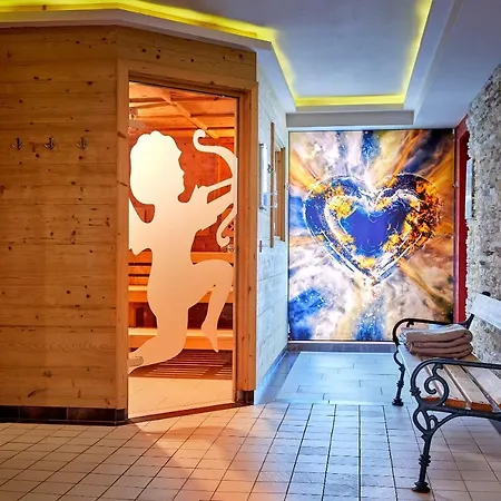 Romantikhotel Zell Am Целль-ам-Зе