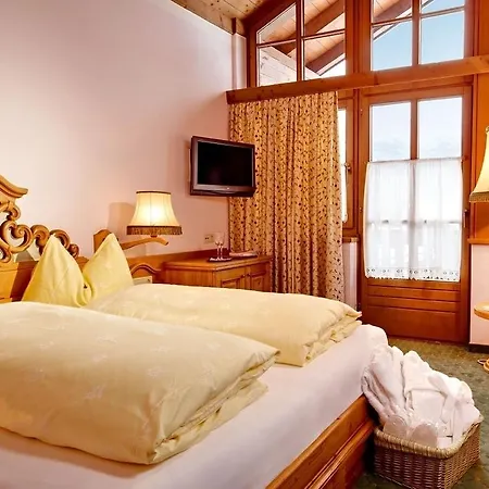 Romantikhotel Zell Am Hotel