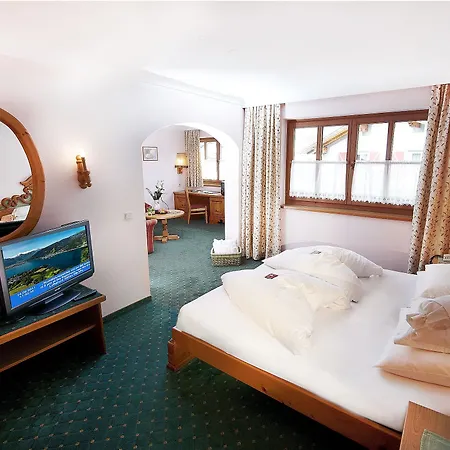 Romantikhotel Zell Am