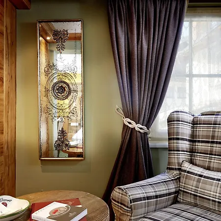 Romantikhotel Zell Am 4*