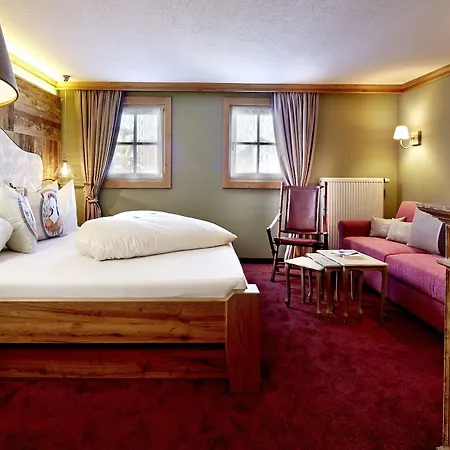 Romantikhotel Zell Am 4*