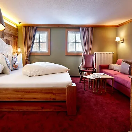Romantikhotel Zell Am 4*