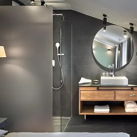 Romantikhotel Zell Am 호텔 4*