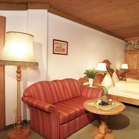 Romantikhotel Zell Am