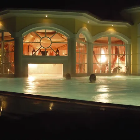 ロマンティックホテル ホテル ツェル アム ゼー