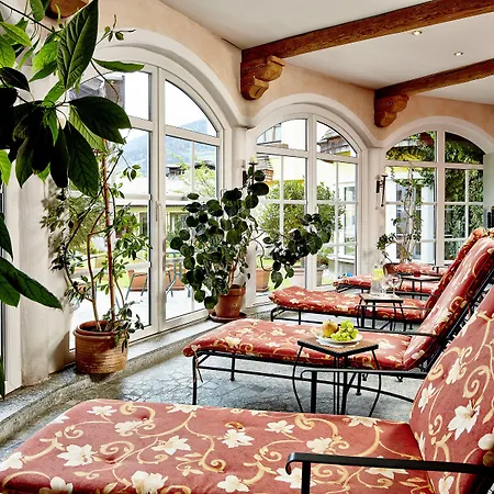 ロマンティックホテル