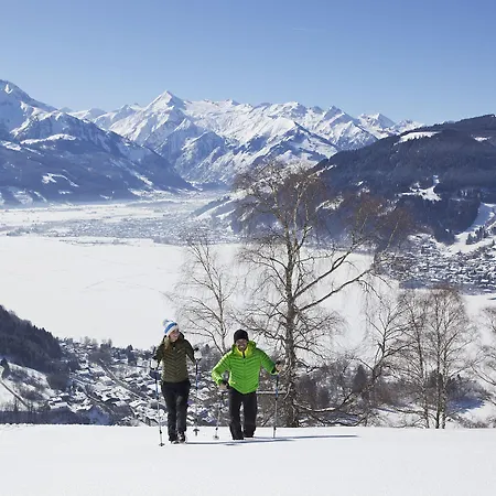 罗曼蒂克泽尔恩西酒店 酒店 滨湖采尔
