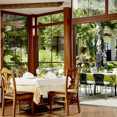 罗曼蒂克泽尔恩西酒店