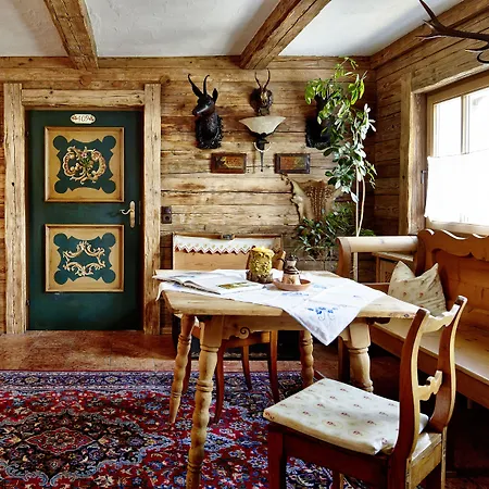 Hotel Romantikhotel Zell Am