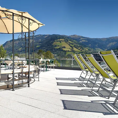 罗曼蒂克泽尔恩西酒店 4* 滨湖采尔