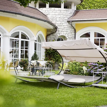 Romantikhotel Zell Am