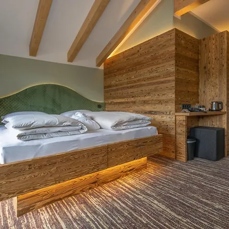 Romantikhotel Zell Am Hotel