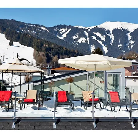 Romantikhotel Zell Am Hotel 4*
