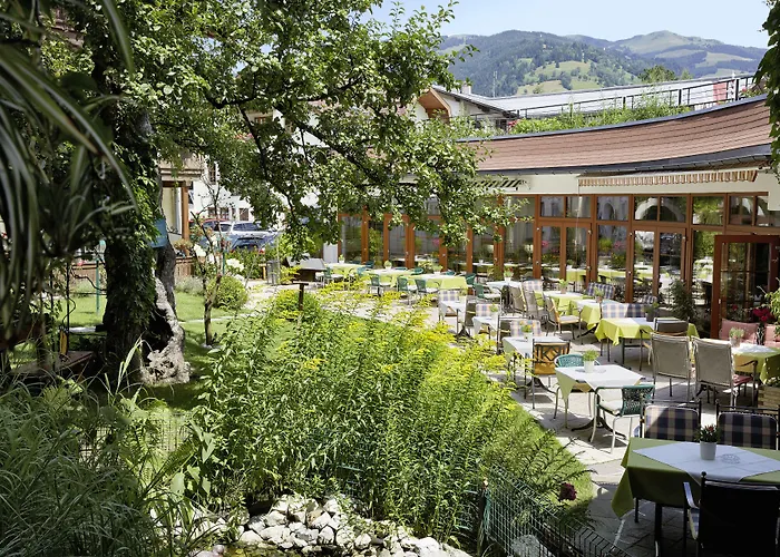 Romantikhotel Zell Am Hotel 4*