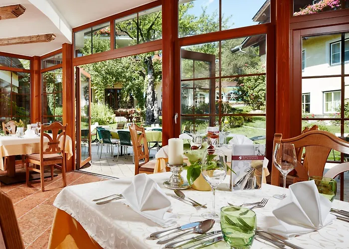 Romantikhotel Zell Am 4*