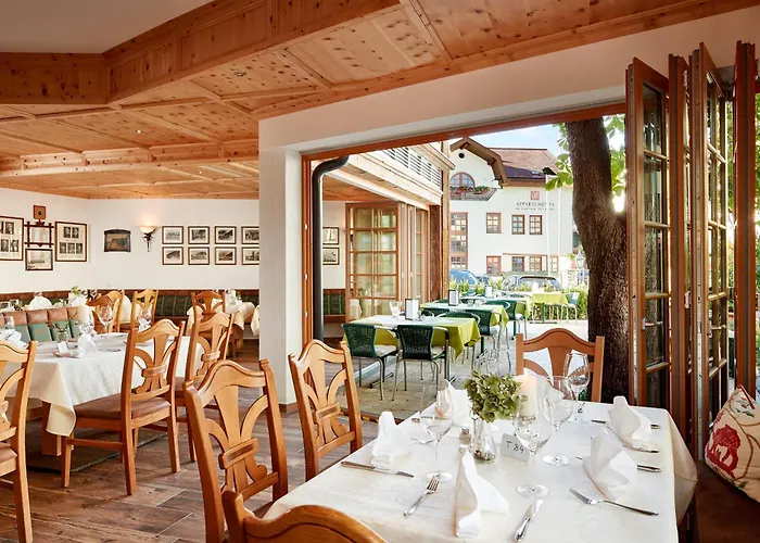 Hotel Romantikhotel Zell Am 4*
