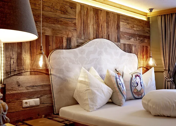 Romantikhotel Zell Am Hotel 4*