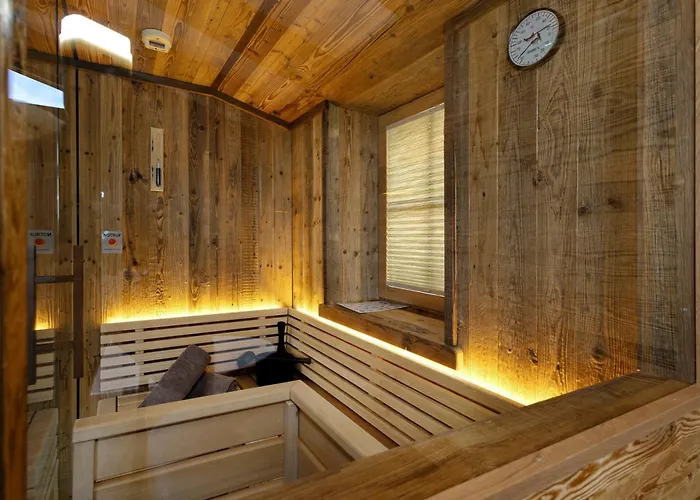 فندق رومانتيكهوتيل زيل آم سي 4*