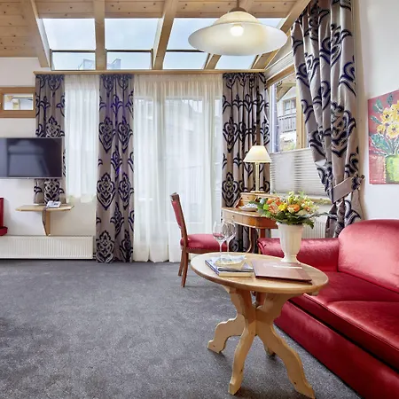 Romantikhotel Zell Am