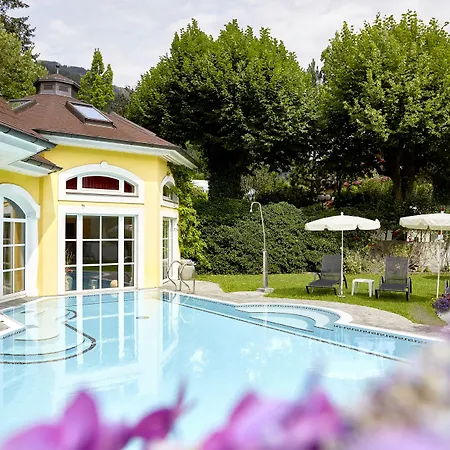 Отель Romantikhotel Zell Am