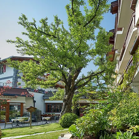 Отель Romantikhotel Zell Am 4*