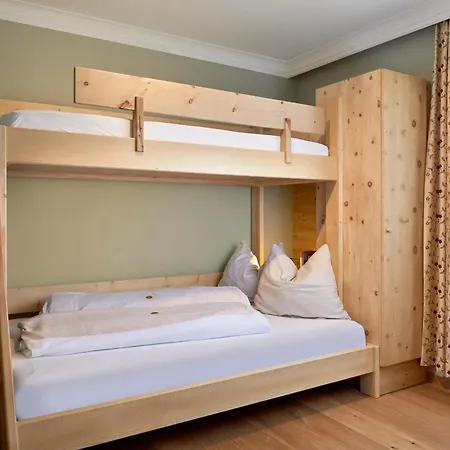 Romantikhotel Zell Am 4* Целль-ам-Зе